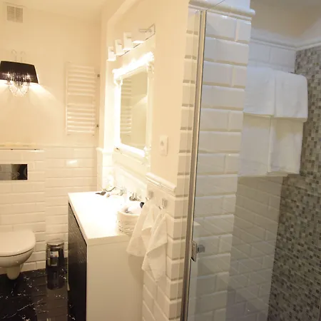 Elegant Apartment Foksal *