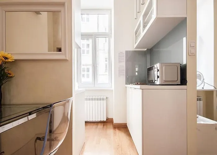 Elegant Foksal Warszawa